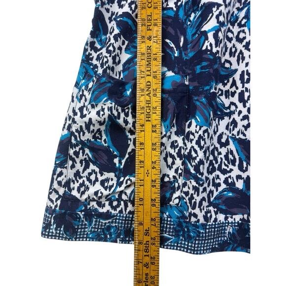 Koi Kathy Peterson Scrub Top Womens XL Blue Black White Floral Medical Nurse - Picture 10 of 11